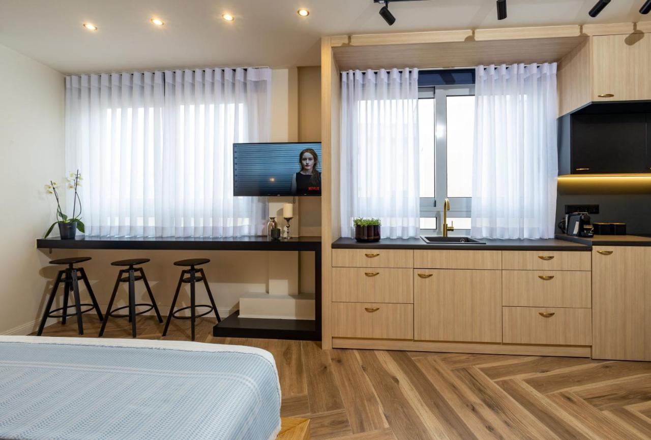 أثينا Triple A - Prime Location - Between Monastiraki & Syntagma Square-Free Parking! المظهر الخارجي الصورة